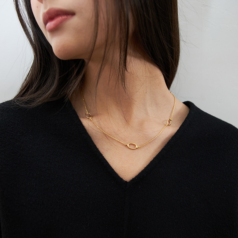 Connect Oval Necklace